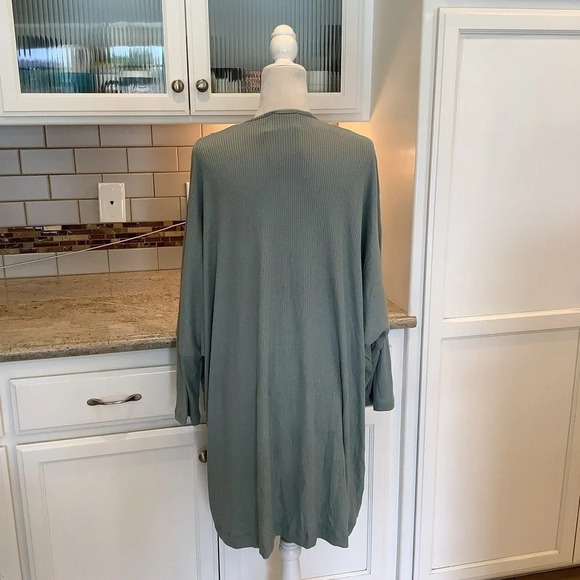 Maronie Sage Green Ribbed Cardigan Open Front NWT Size Medium - Picture 7 of 7